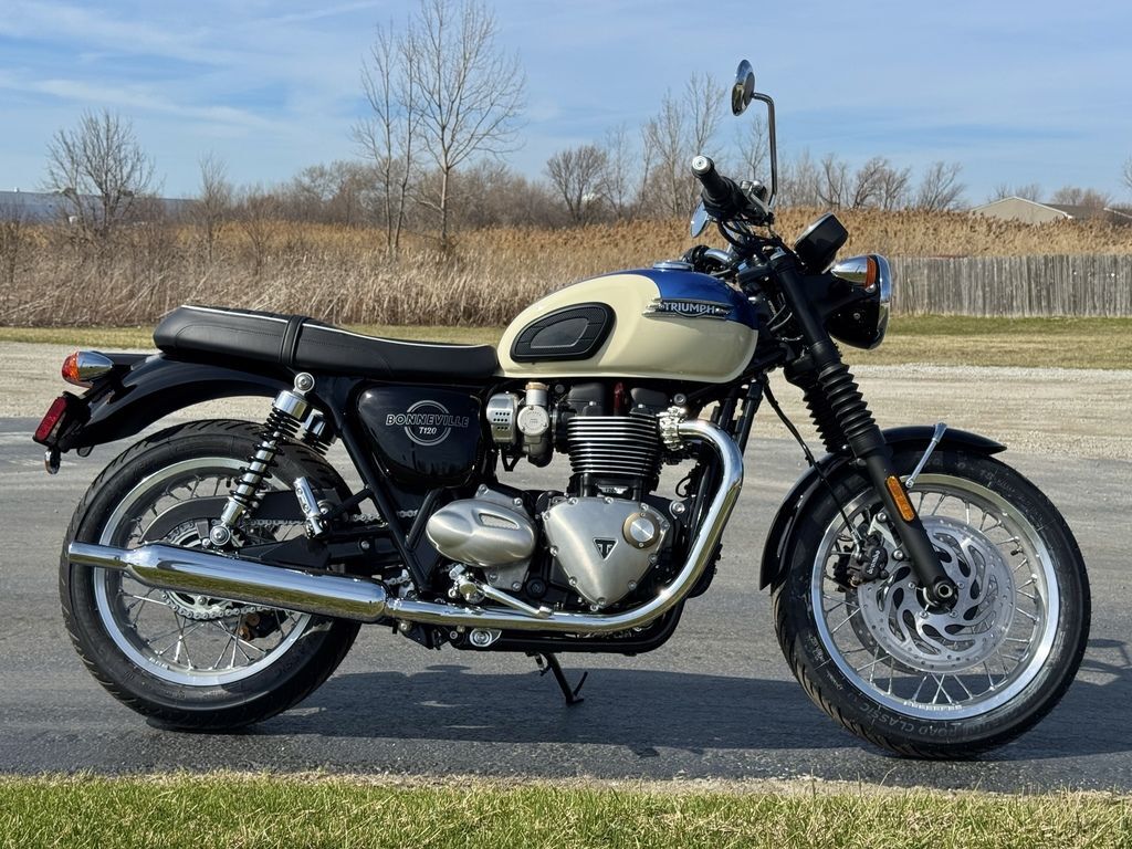 2026 Triumph Bonneville T120 Aegean blue BASE in Monee, IL