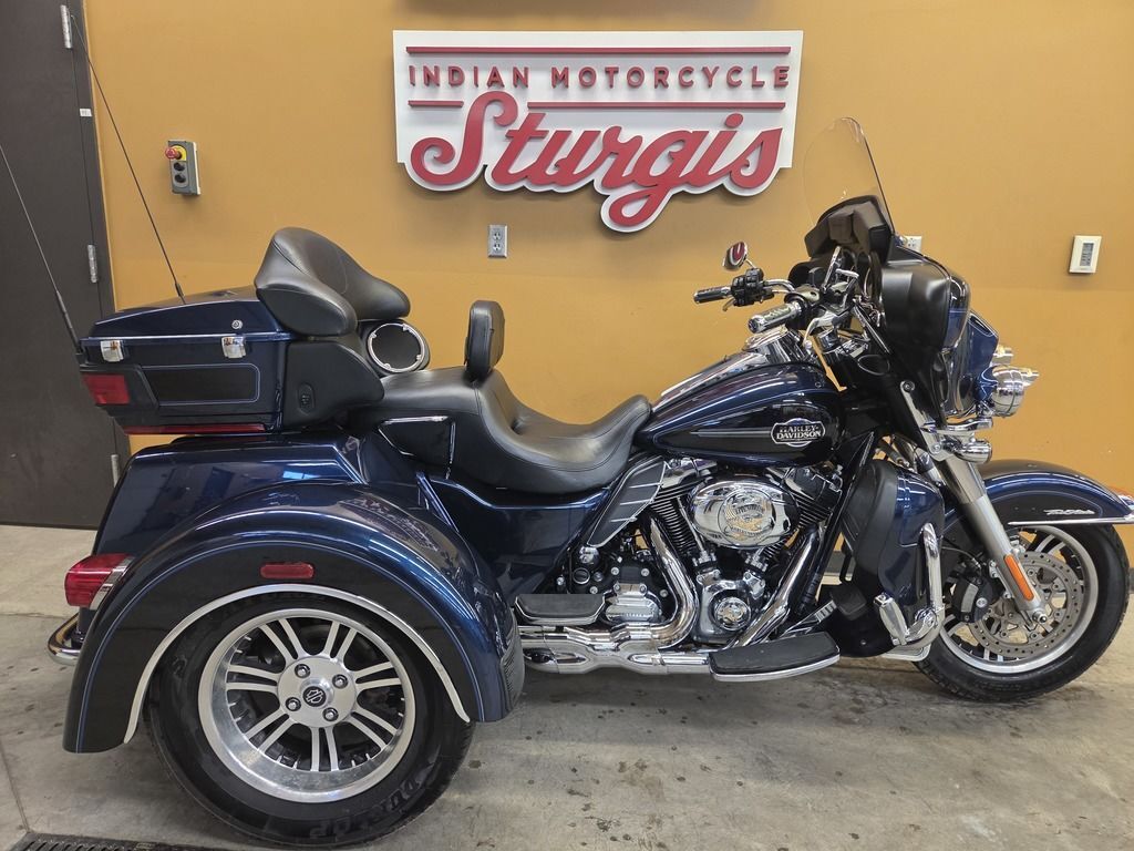 2013 Harley-Davidson® FLHTCUTG - Tri Glide® Ultra Classic® ULTRA CLASSIC in Sturgis, SD