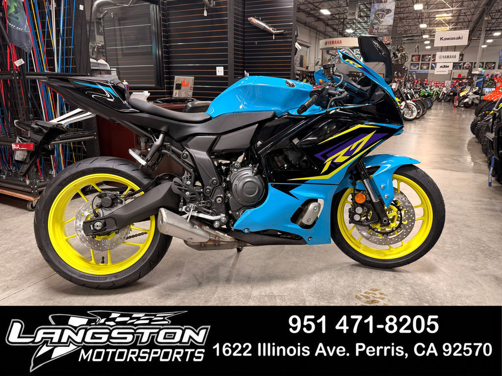 2026 Yamaha YZF-R7 Sportbike motorcycle