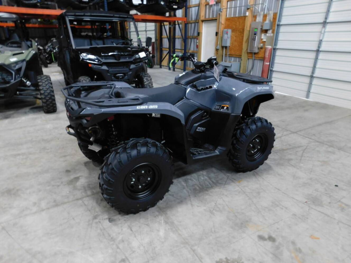 A photo of this 2026 Can-Am Outlander DPS 700