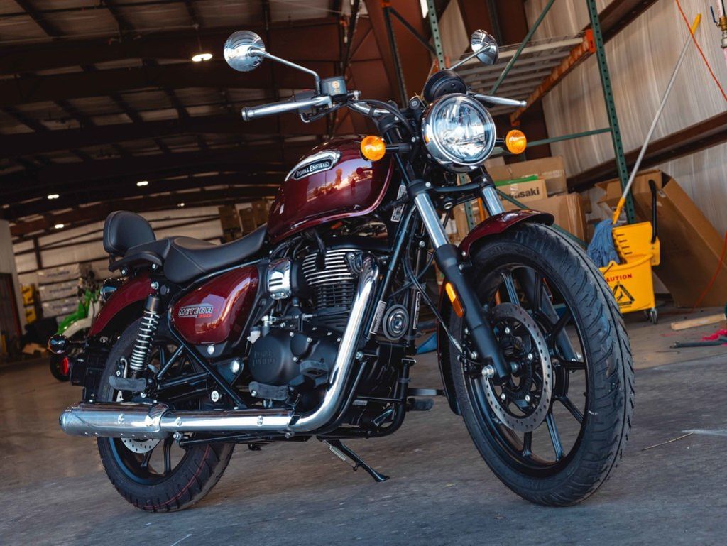 2024 Royal Enfield Meteor 350 Stellar Red 350 in New Braunfels, TX