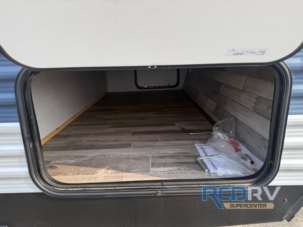 Used 2021 Crossroads RV Zinger ZR328SB For Sale in Pataskala, OH