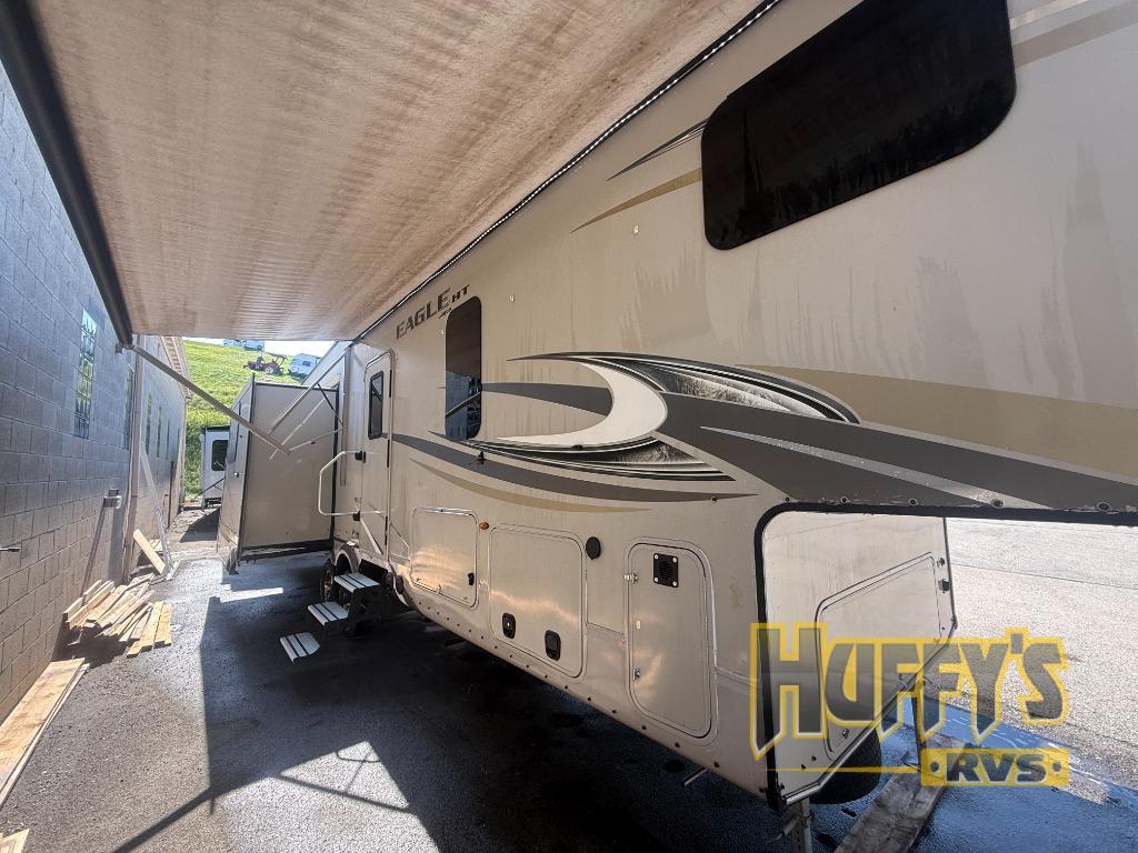 2018 Jayco Eagle HT 30.5MBOK in finleyville PA