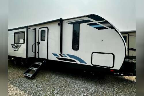 2022 Forest River Vibe 34BH in sturgeon bay WI
