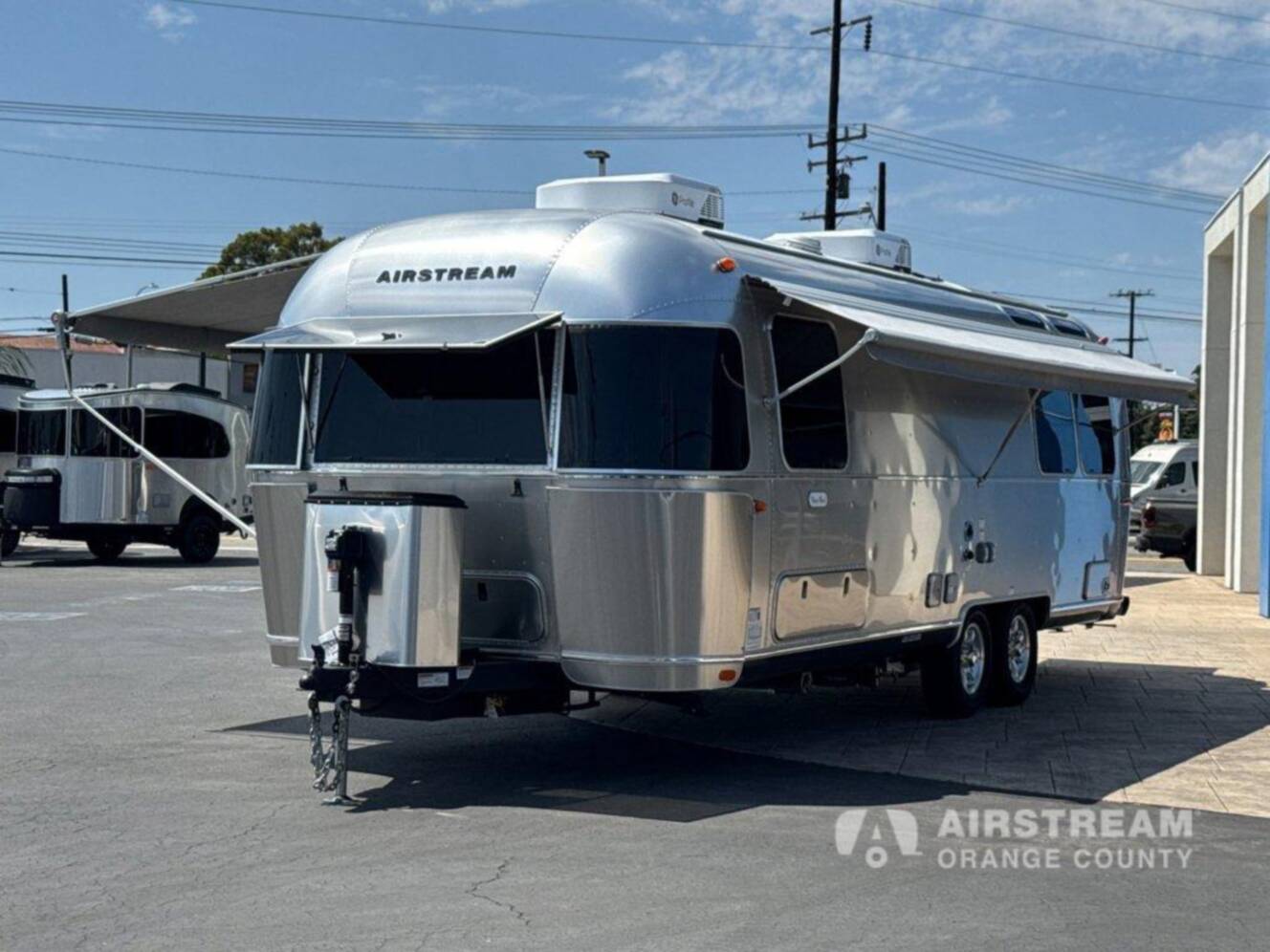A photo of this 2027 Airstream Flying Cloud 27FB Twin