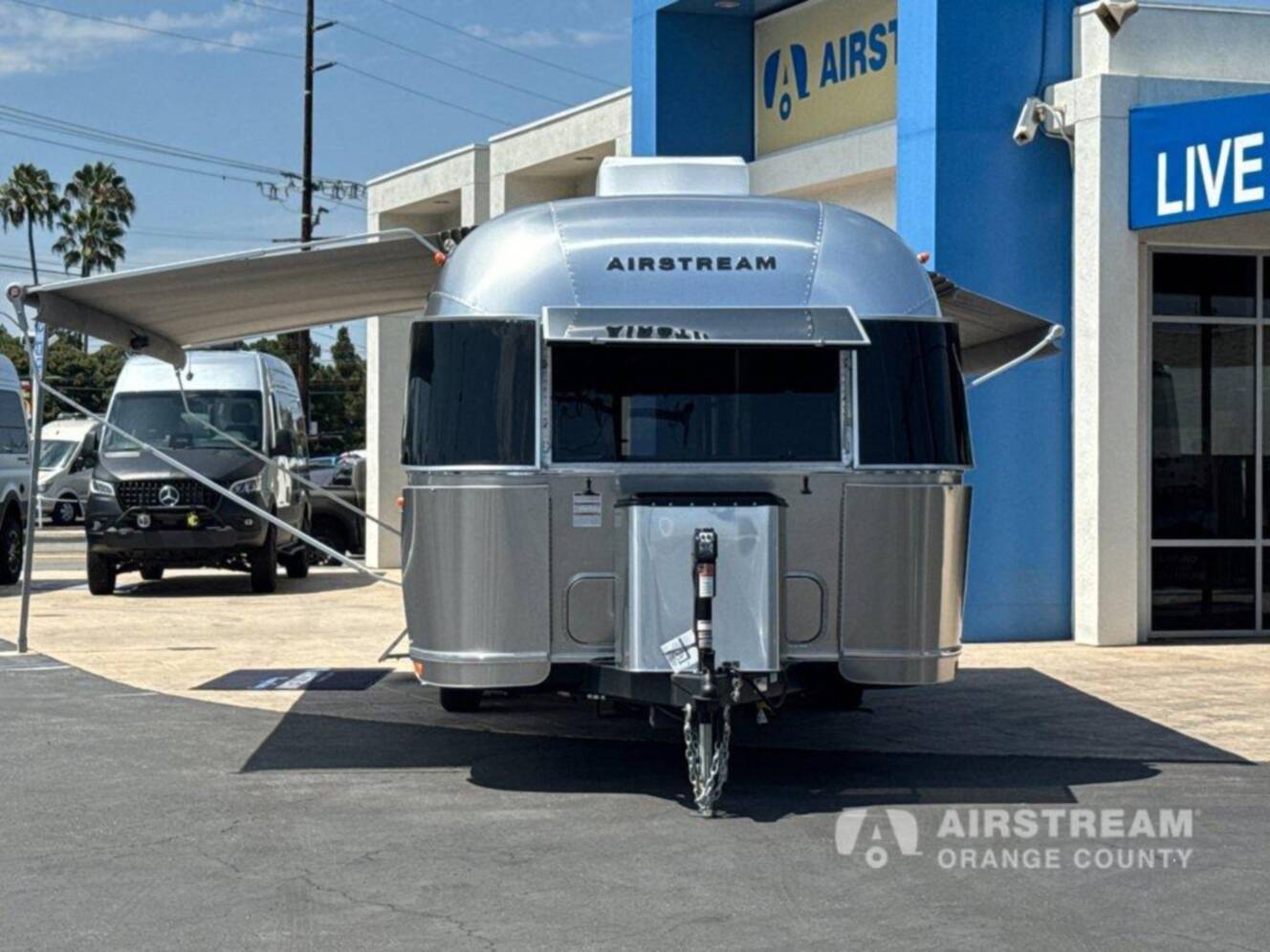 A photo of this 2027 Airstream Flying Cloud 27FB Twin