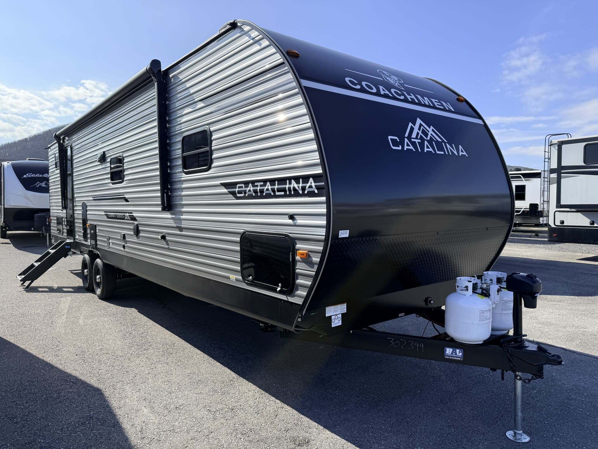 2026 Coachmen Catalina Summit Series 8 281QBUNK in mill hall PA