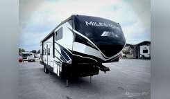 2021 Heartland Milestone 386BH RV