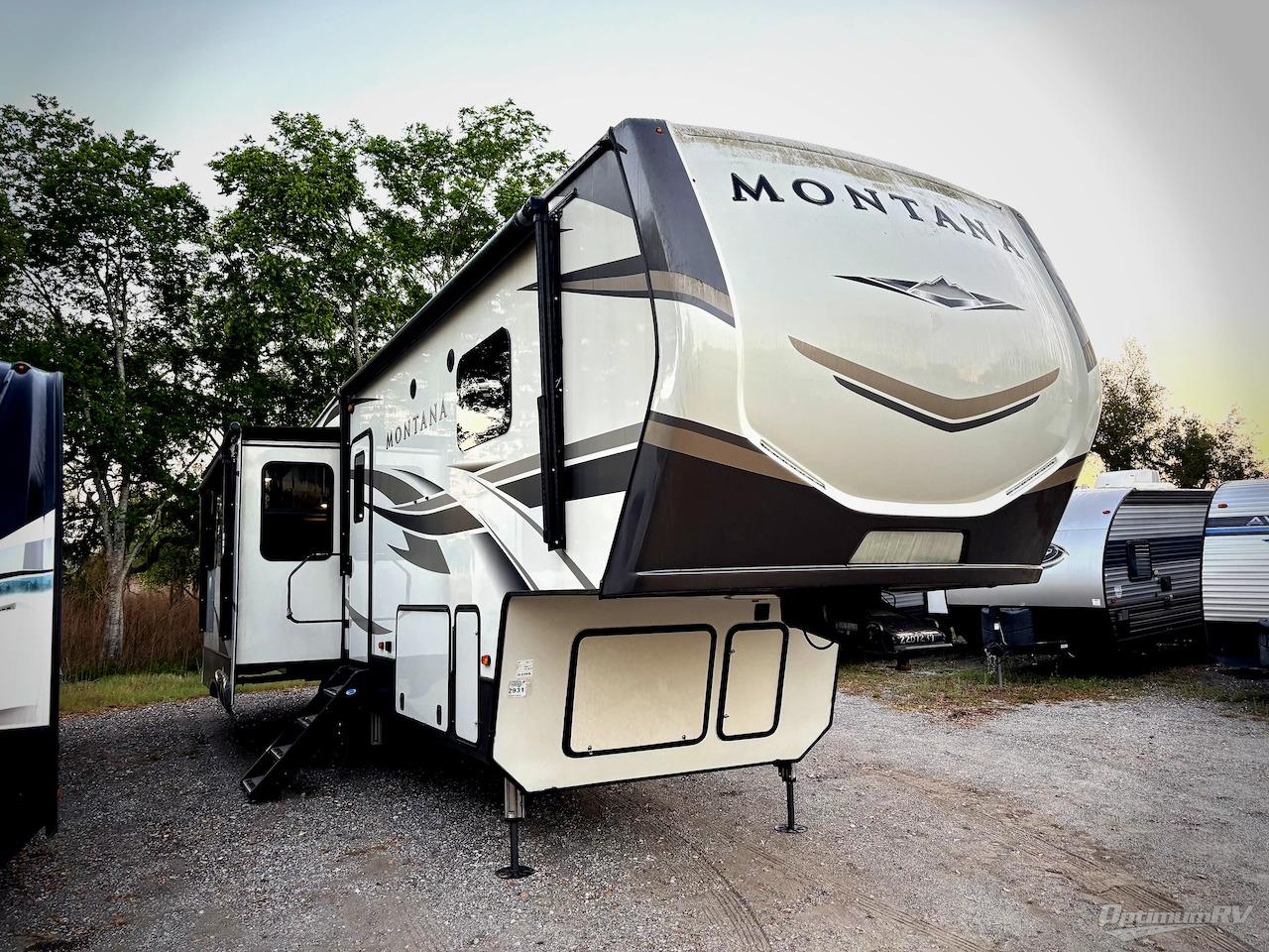 2020 Keystone Montana 3121RL in zephyrhills FL