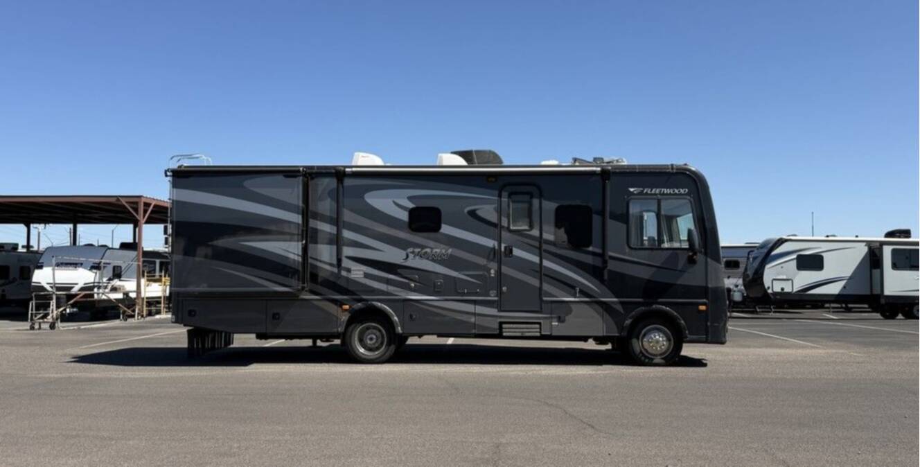 A photo of this 2016 Fleetwood Storm 30L