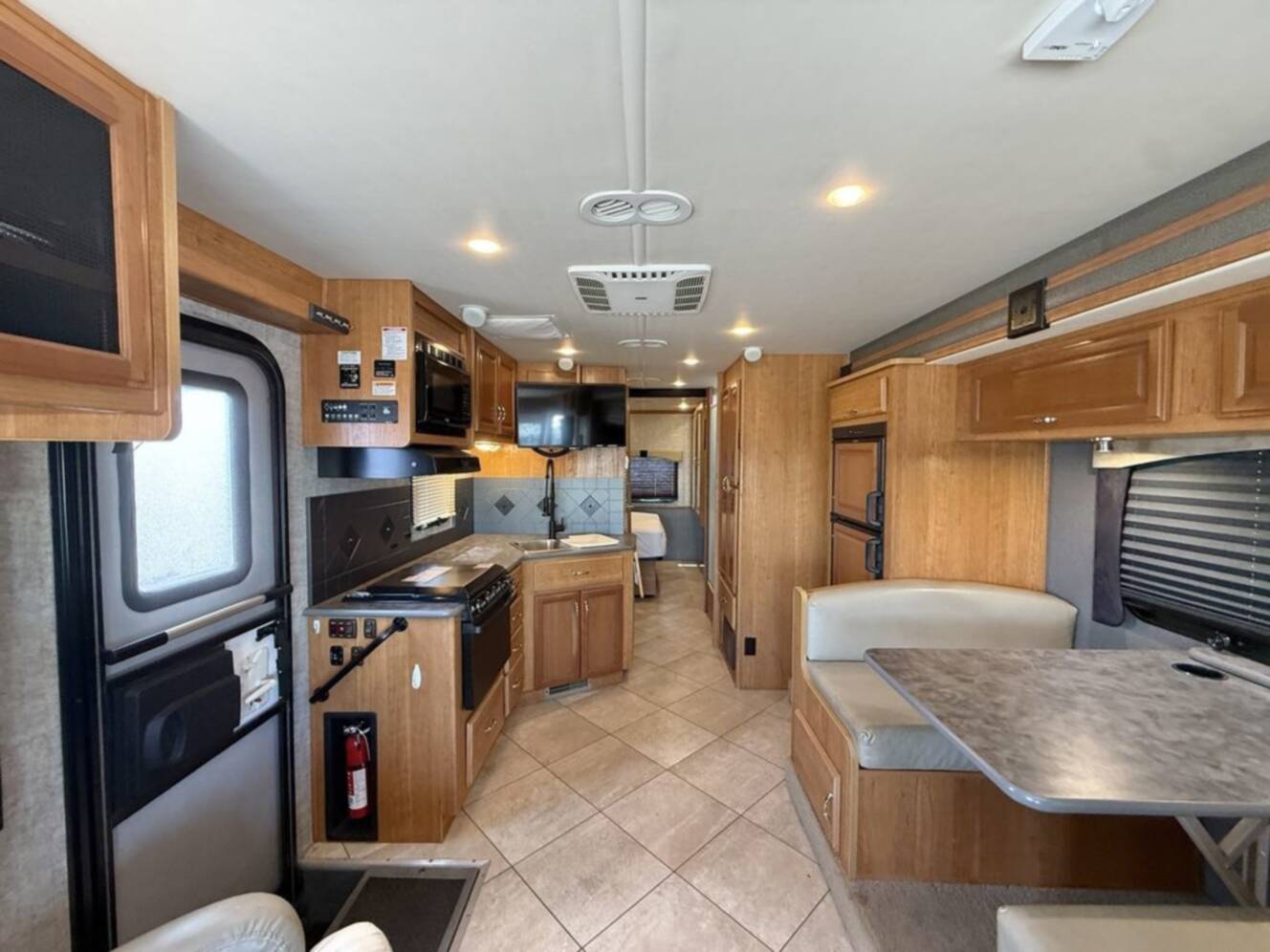 A photo of this 2016 Fleetwood Storm 30L