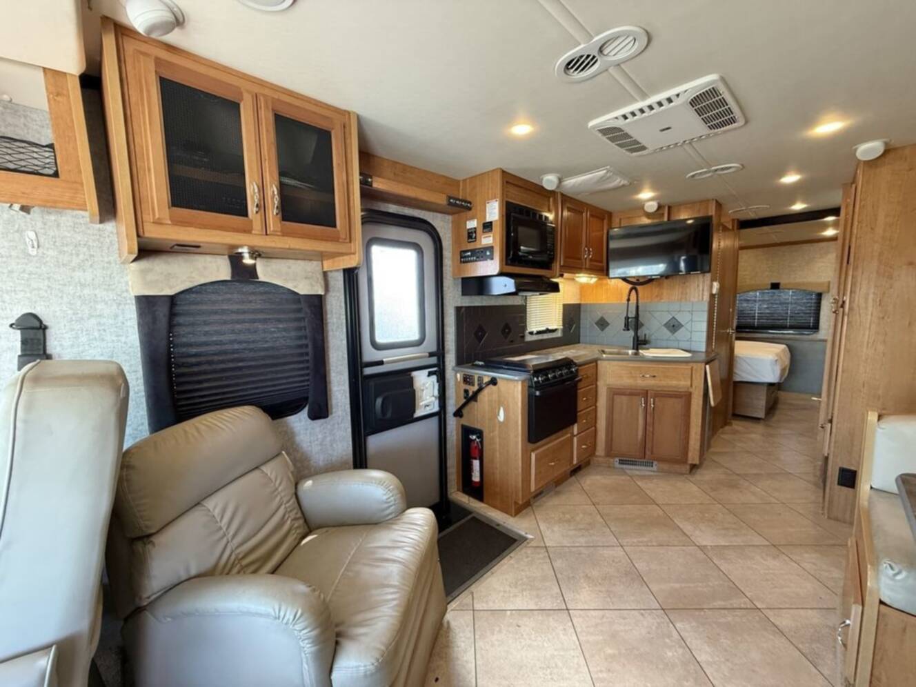 A photo of this 2016 Fleetwood Storm 30L