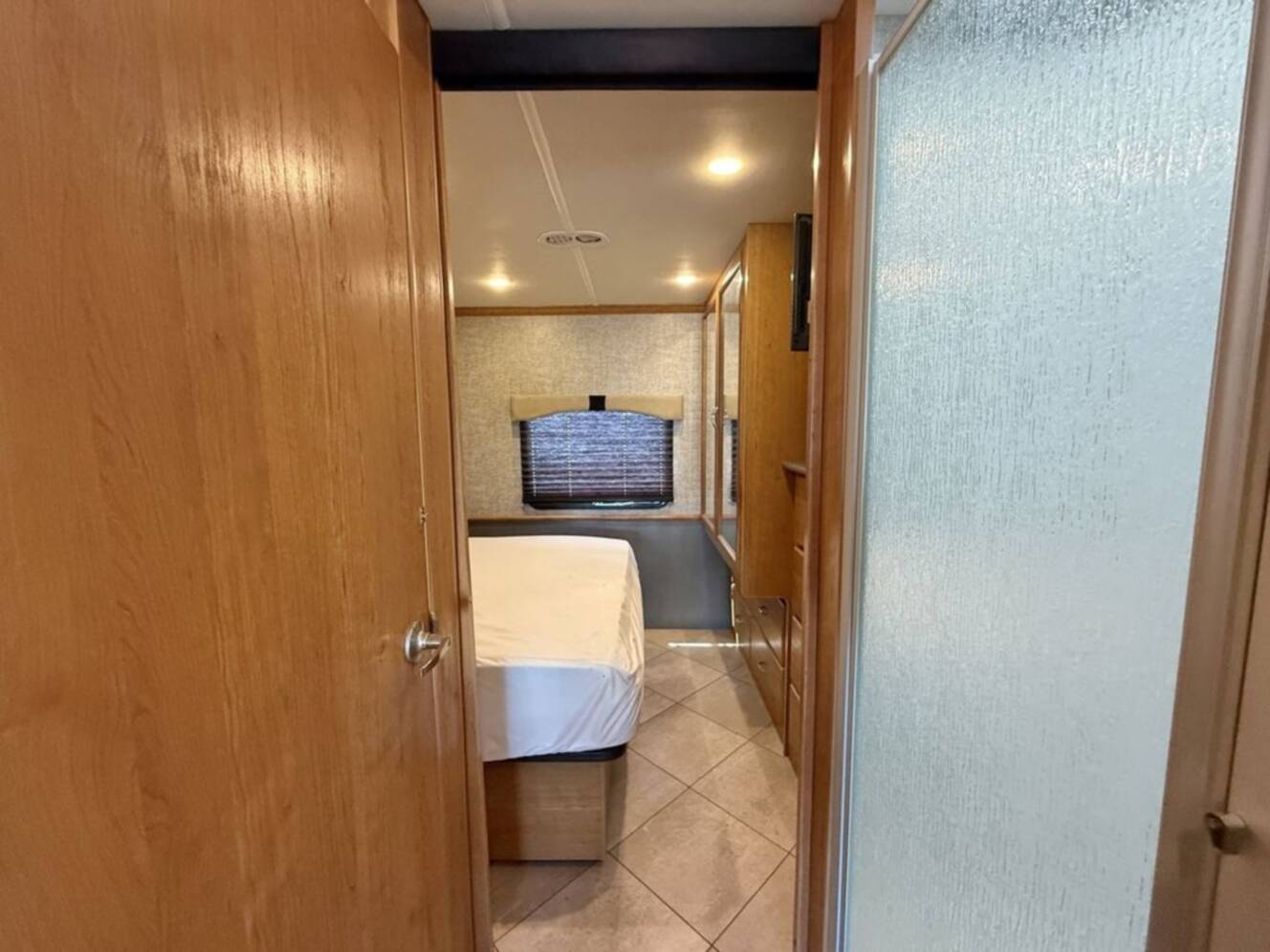 A photo of this 2016 Fleetwood Storm 30L