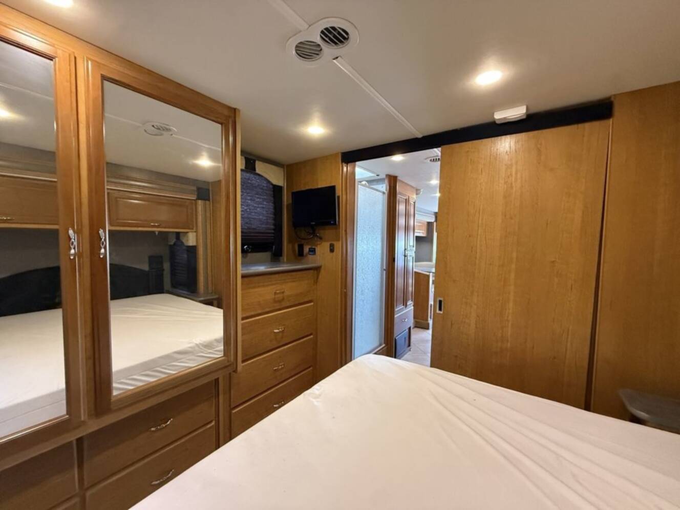 A photo of this 2016 Fleetwood Storm 30L