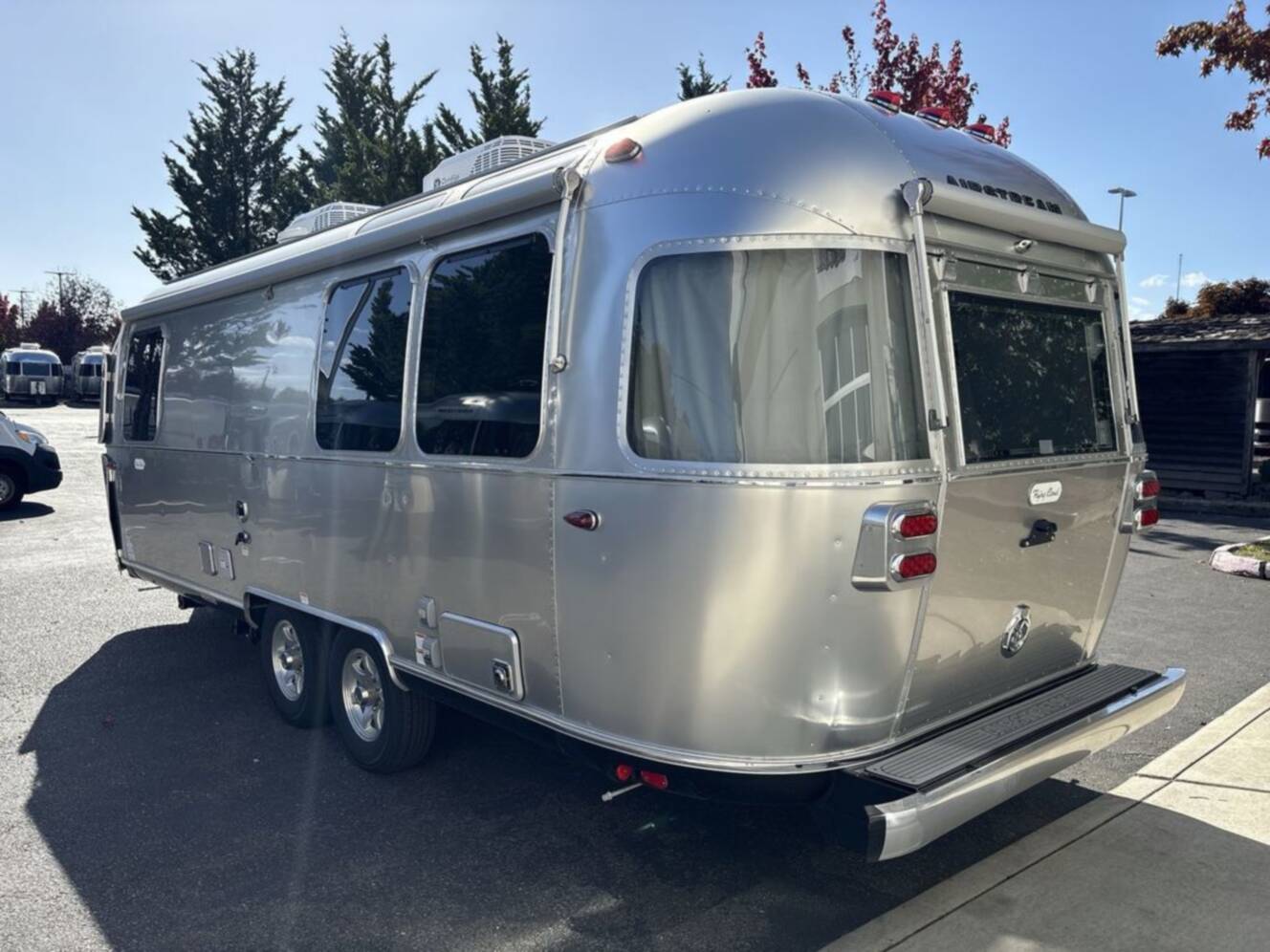A photo of this 2026 Airstream Flying Cloud 25FB