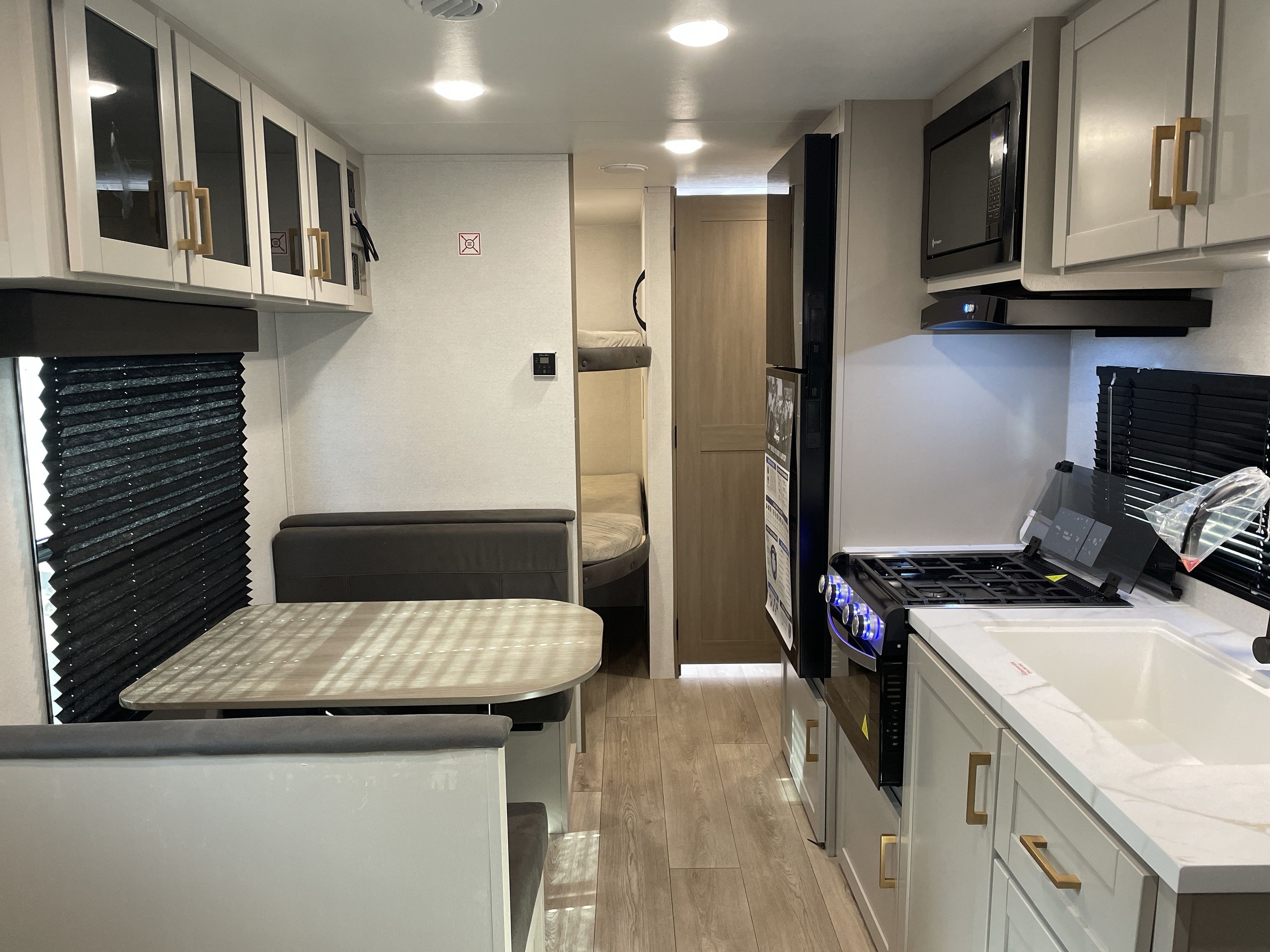 2027 Jayco JAY FLIGHT 260BHW in anderson CA