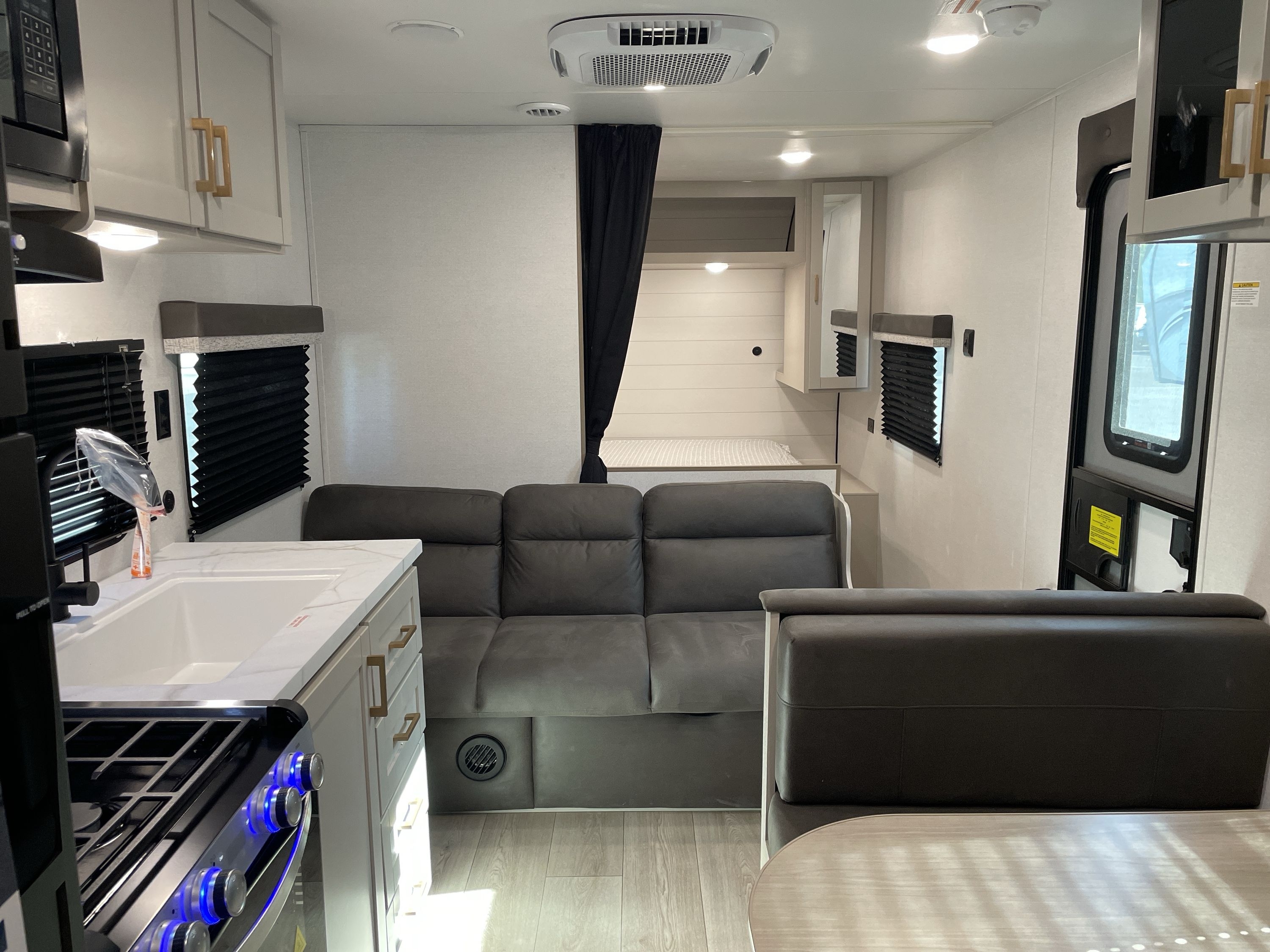 2027 Jayco JAY FLIGHT 260BHW in anderson CA