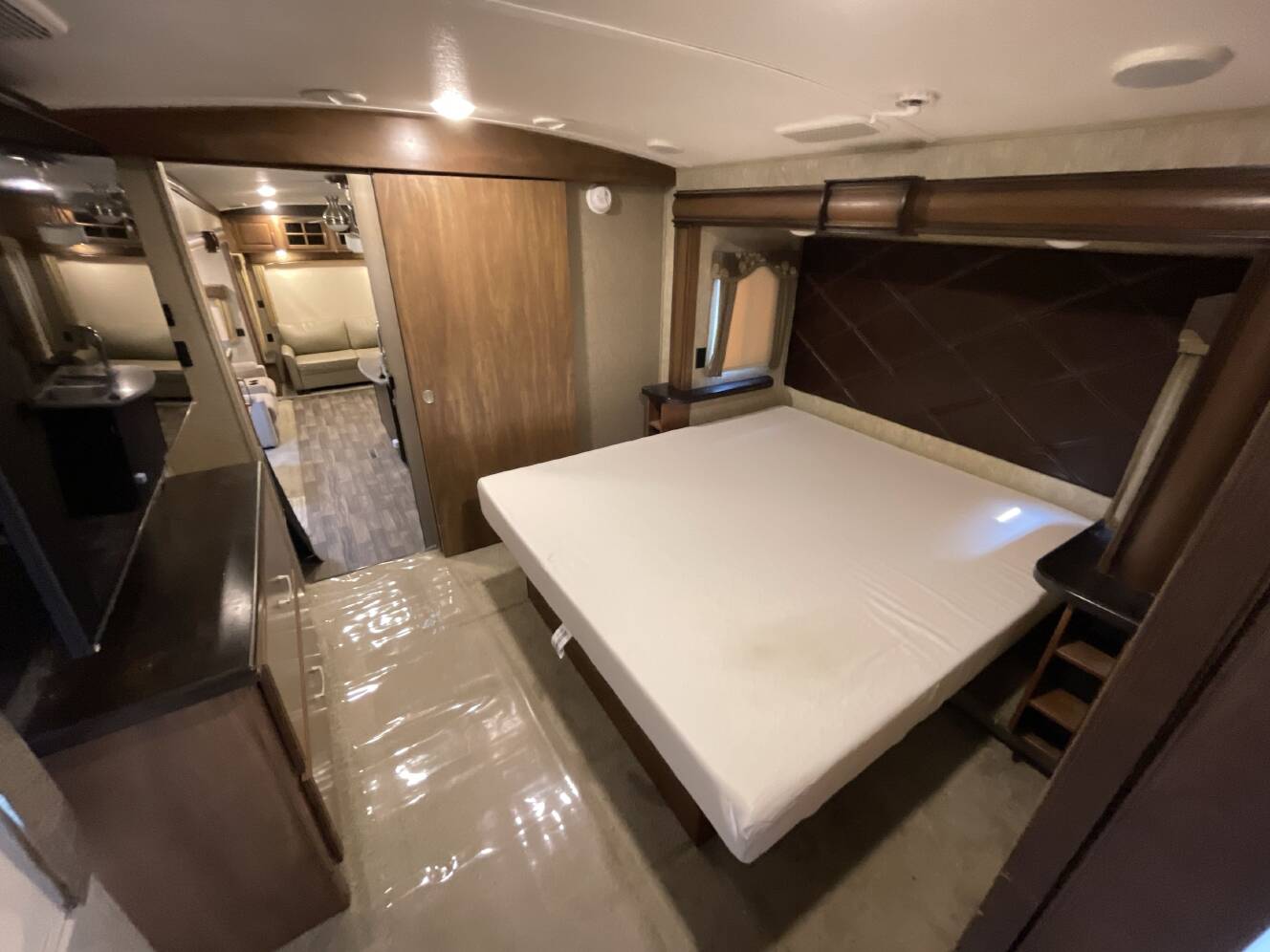 A photo of this 2017 Keystone MONTANA 3911FB