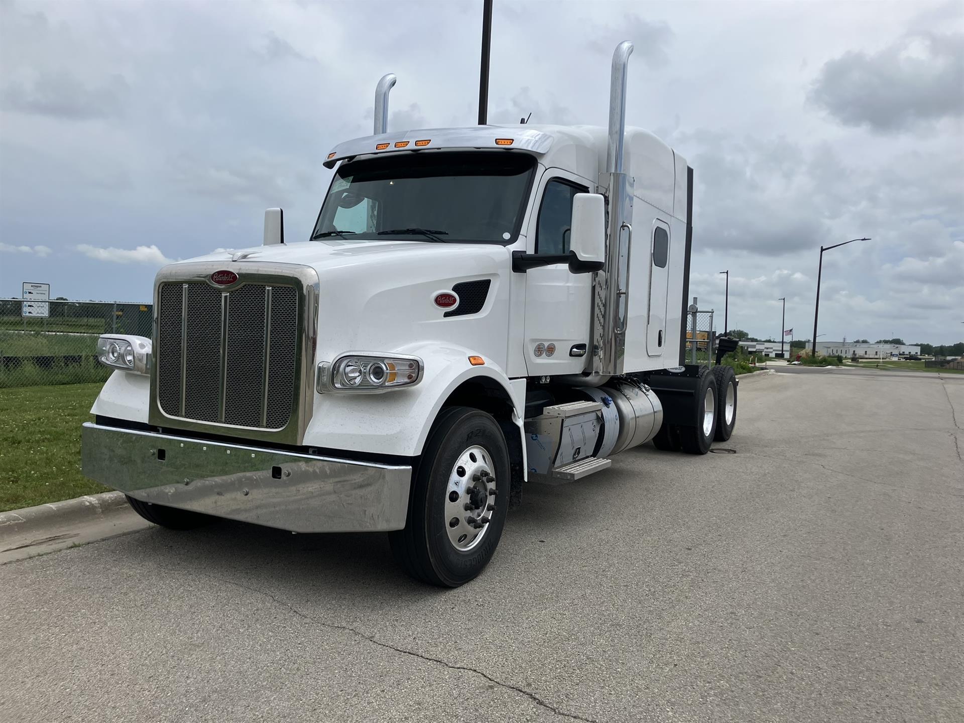 2027 PETERBILT 567 in Stewartville, MN