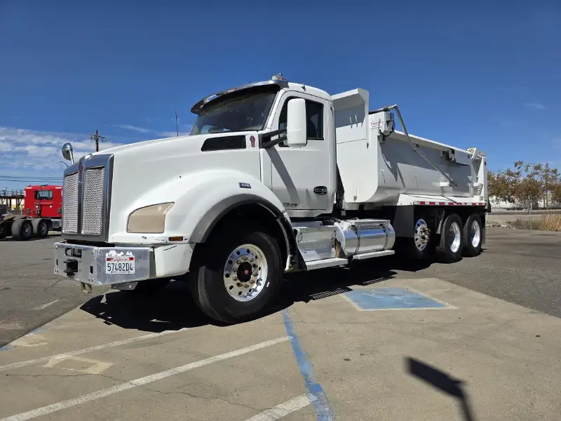 2018 KENWORTH T880