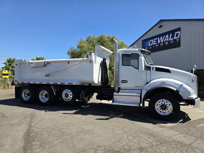 2018 KENWORTH T880