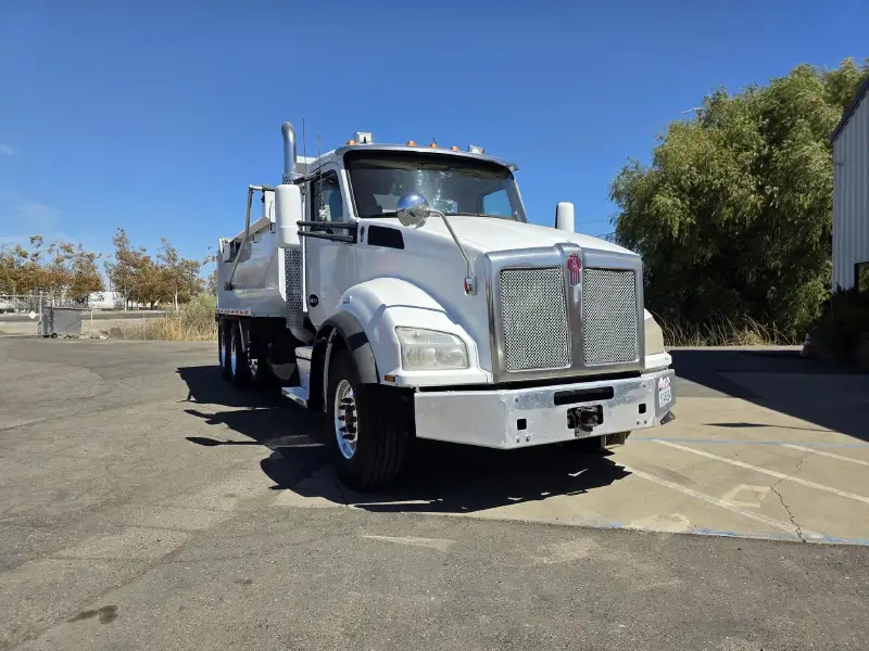 2018 KENWORTH T880