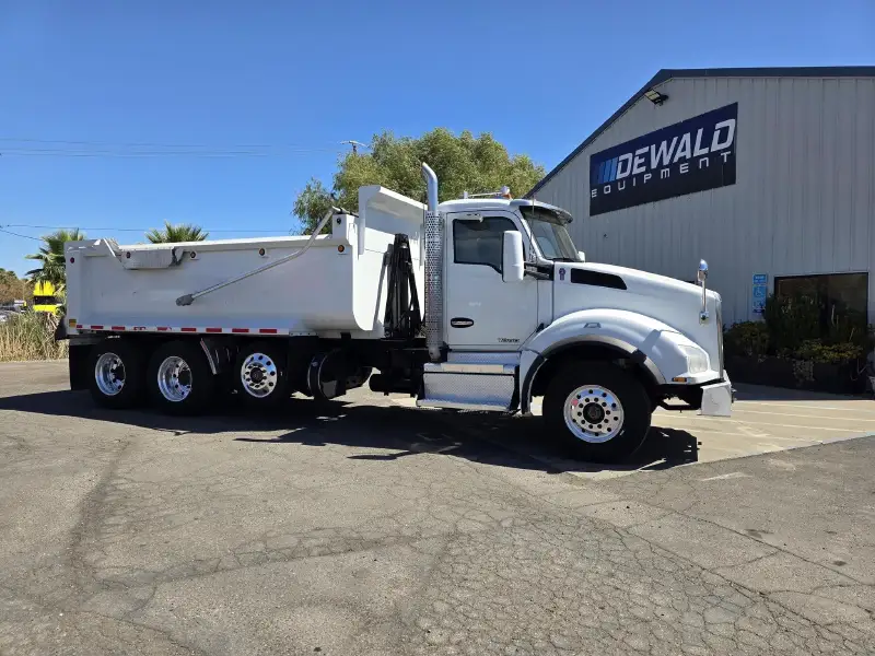 2018 KENWORTH T880
