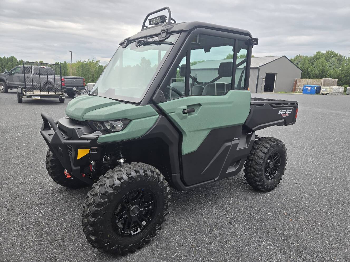 A photo of this 2026 Can-Am Defender DPS CAB HD10