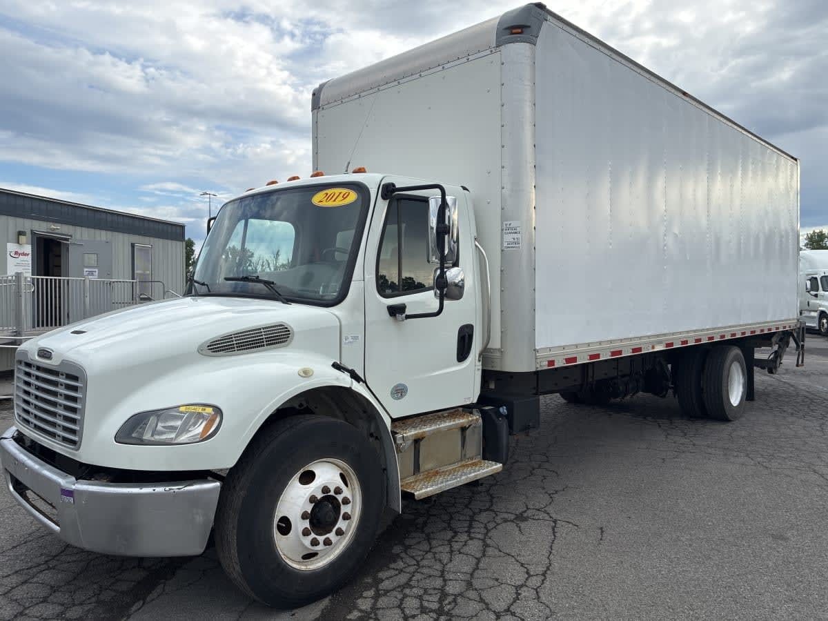 2019 FREIGHTLINER BUSINESS CLASS M2 106 in Hampton, VA