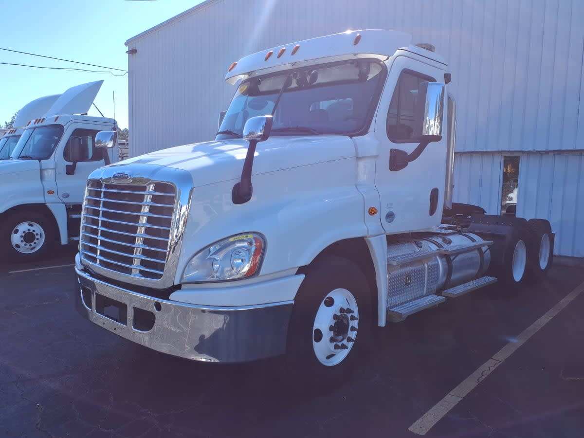 2019 FREIGHTLINER CASCADIA 125 in Atlanta, GA