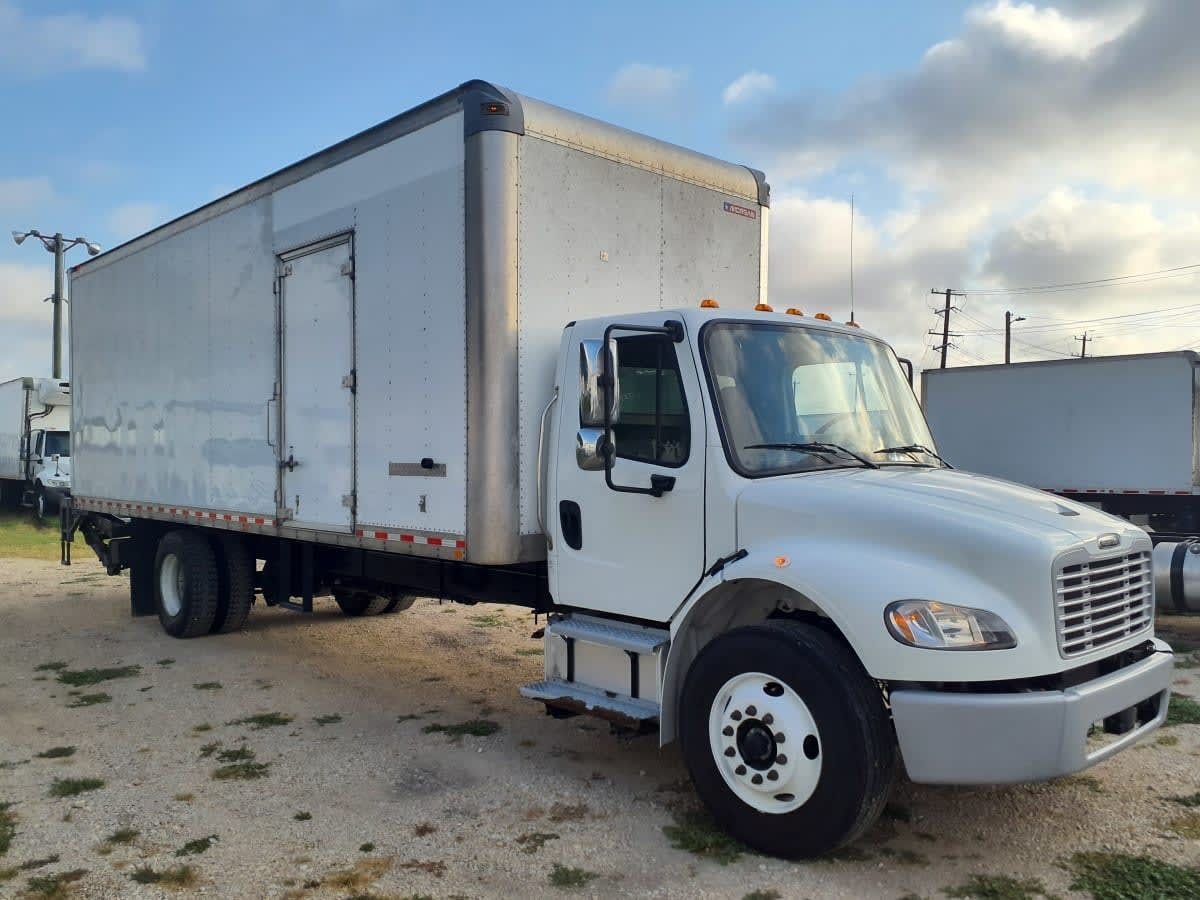 2022 FREIGHTLINER BUSINESS CLASS M2 106 in Converse, TX
