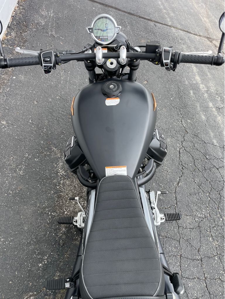 2024 Moto Guzzi V9 BOBBER SPECIAL EDITION in indianapolis IN