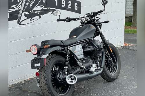 2024 Moto Guzzi V9 BOBBER SPECIAL EDITION in indianapolis IN