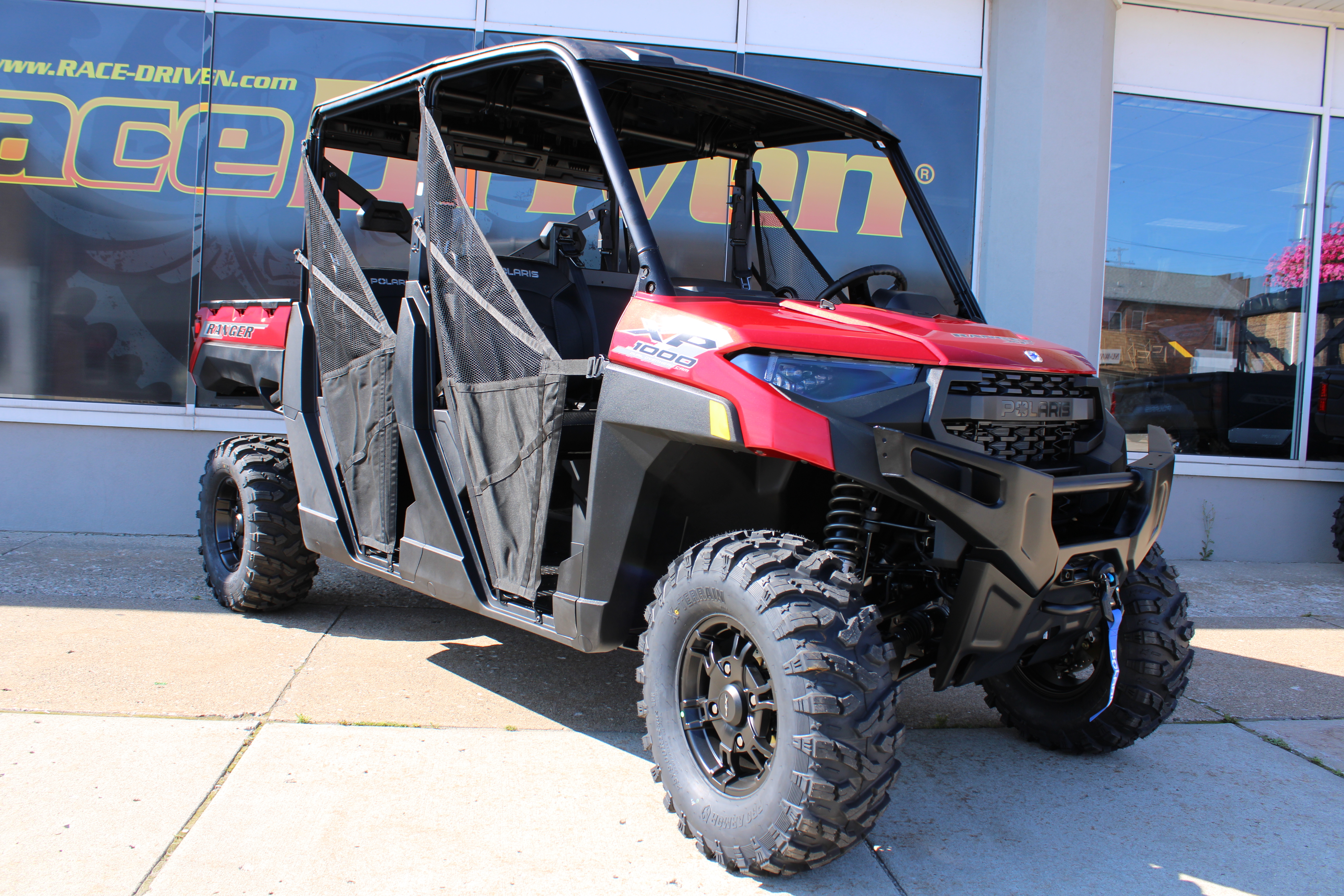 2025 Polaris RANGER CREW XP 1000 PREMIUM - SUNSET RED Premium in escanaba MI