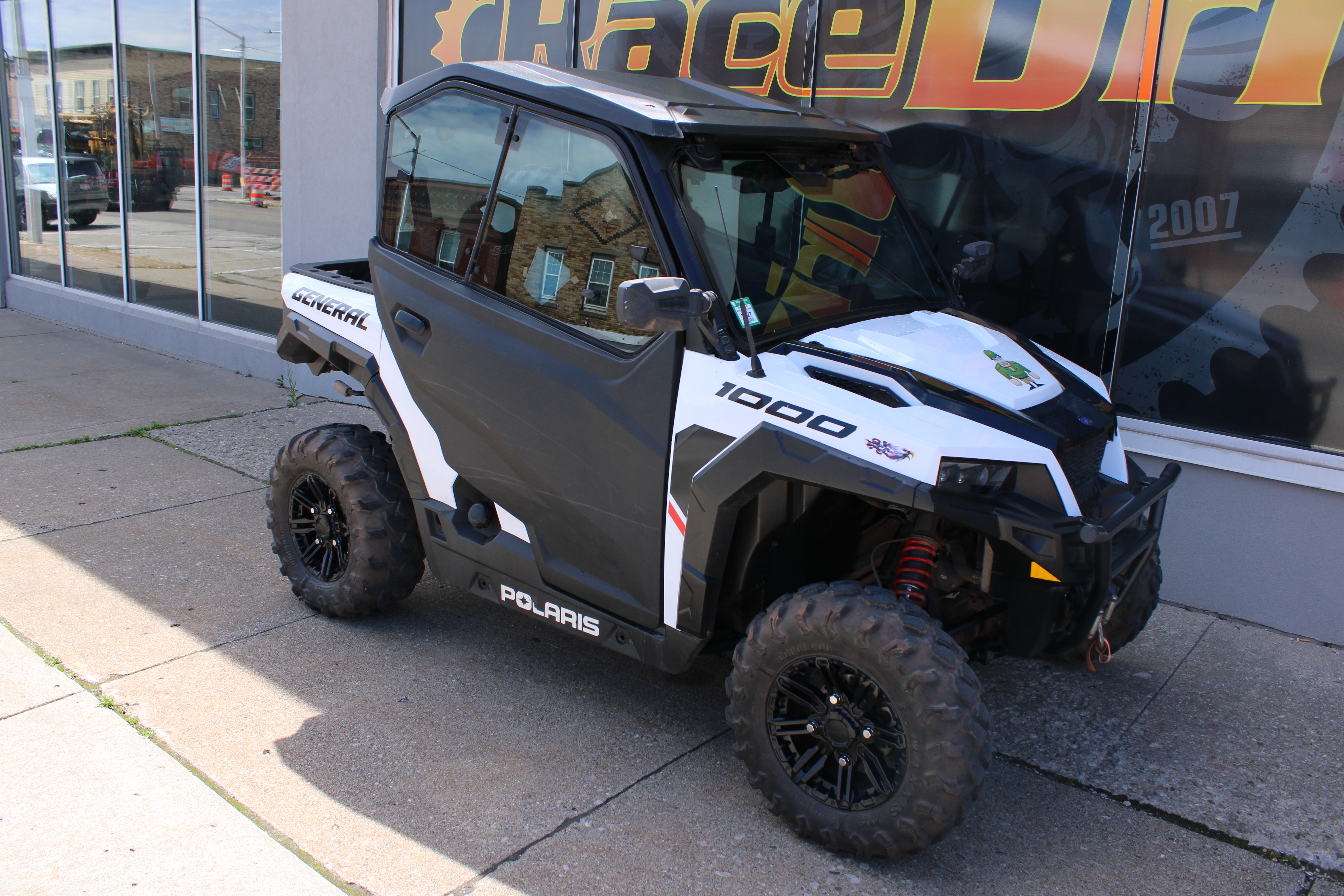 2021 Polaris GENERAL 1000 DELUXE - WHITE LIGHTNING in escanaba MI