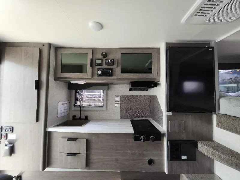2027 LANCE 825 TRUCK CAMPER