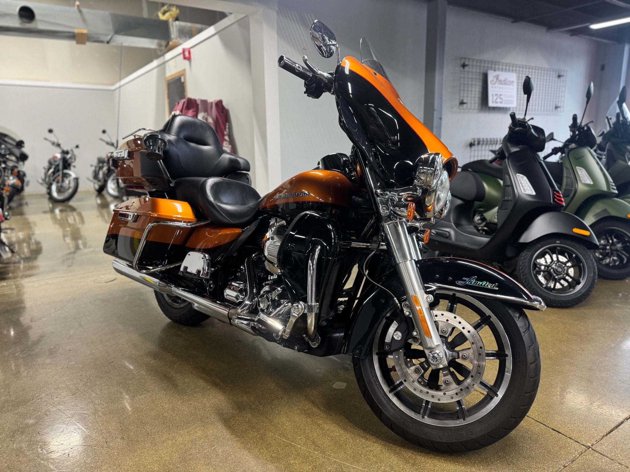 2016 Harley-Davidson Electra Glide® Ultra Classic® ULTRA CLASSIC FLHTCU in Muskego, WI