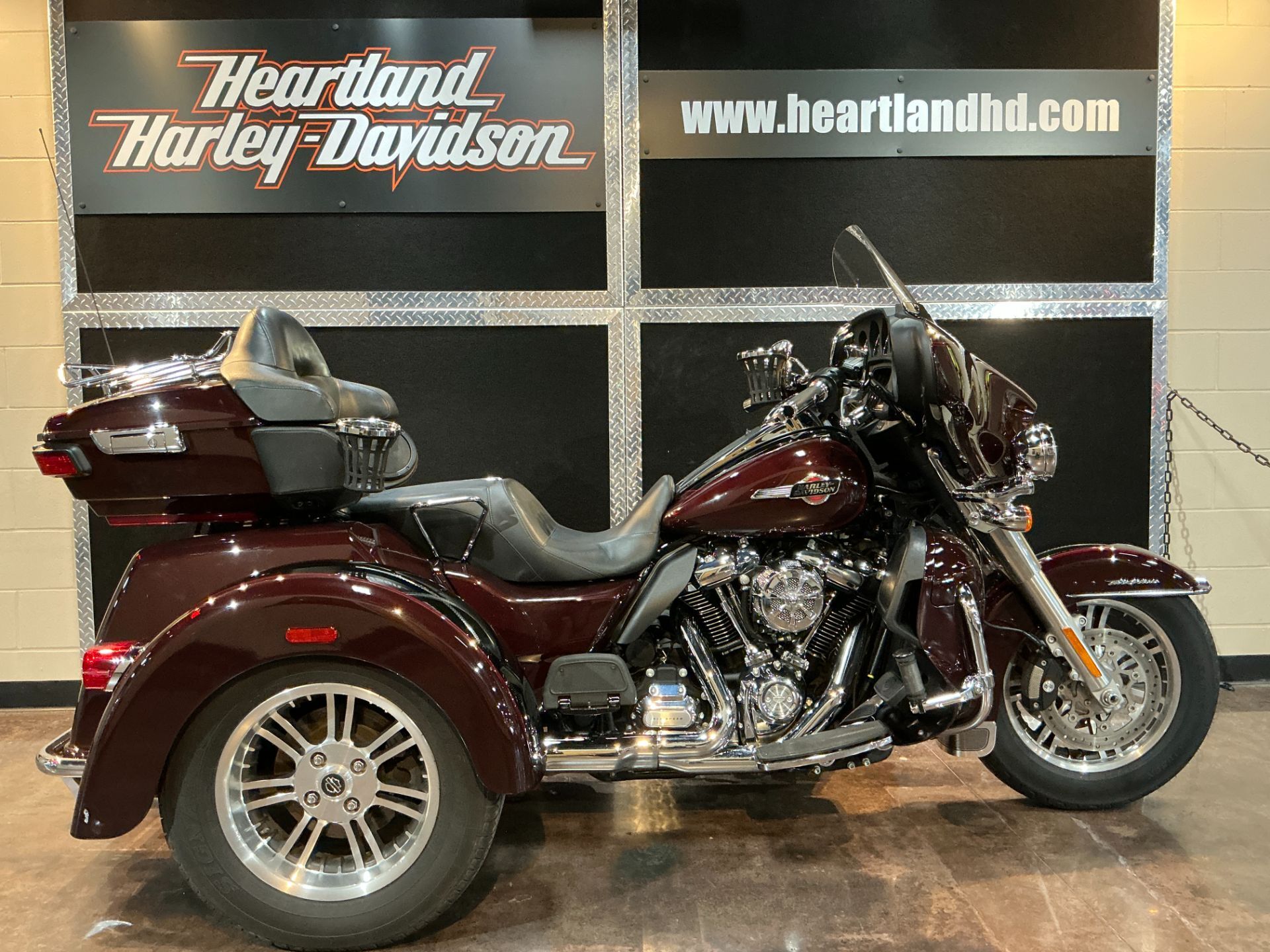 2022 Harley-Davidson Tri Glide® Ultra ULTRA CLASSIC in Burlington, IA