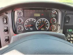 2011 FREIGHTLINER BUSINESS CLASS M2 106