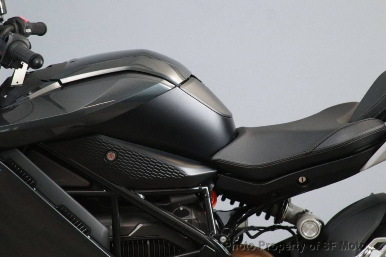 A photo of this 2023 Zero SR/S 17.3