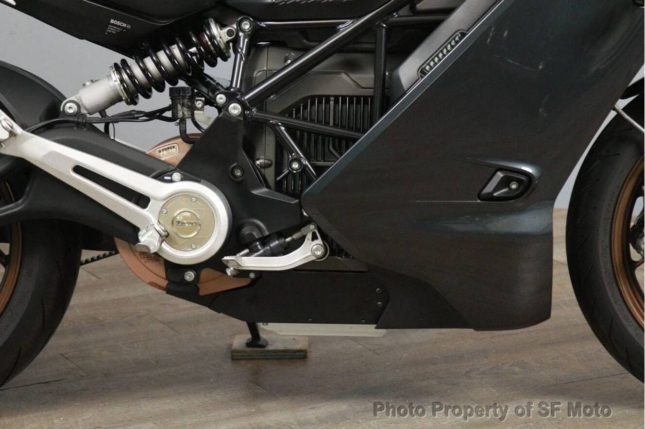 A photo of this 2023 Zero SR/S 17.3