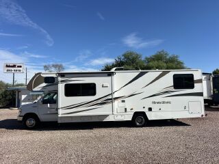 2017 WINNEBAGO MINNIE WINNIE 31D