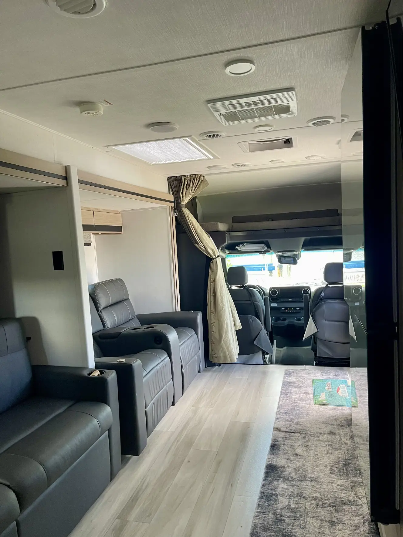 Used 2024 Forest River Sunseeker Mercedes-benz Series (mbs) 2400t in ...