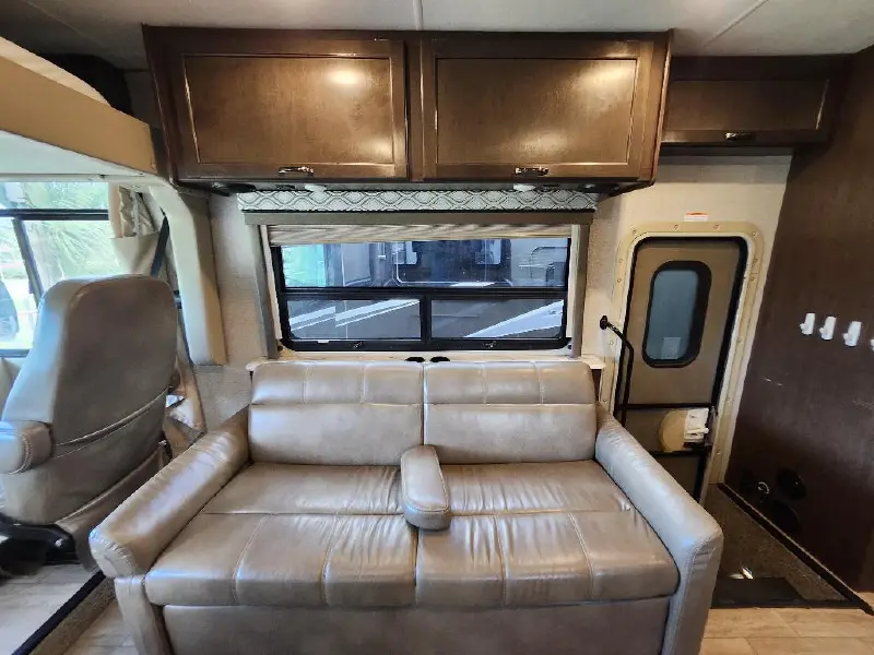 2020 THOR MOTOR COACH FREEDOM TRAVELER A32