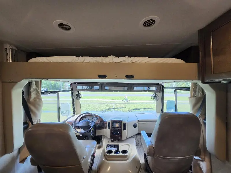 2020 THOR MOTOR COACH FREEDOM TRAVELER A32