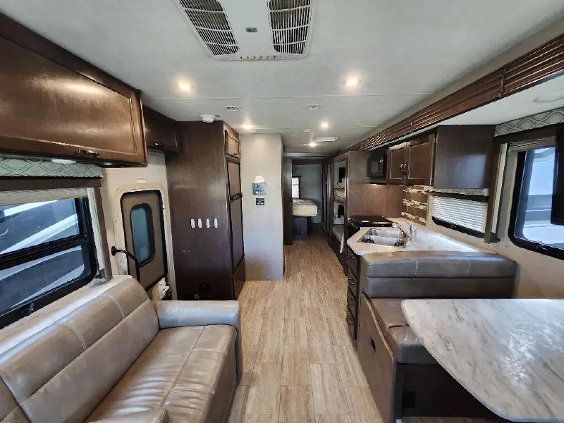 2020 THOR MOTOR COACH FREEDOM TRAVELER A32