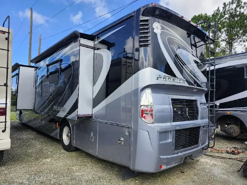 2015 TIFFIN MOTORHOMES PHAETON 40 AH