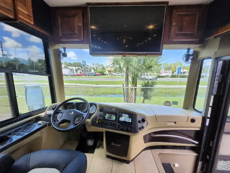 2015 TIFFIN MOTORHOMES PHAETON 40 AH