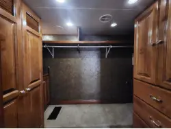 2015 TIFFIN MOTORHOMES PHAETON 40 AH