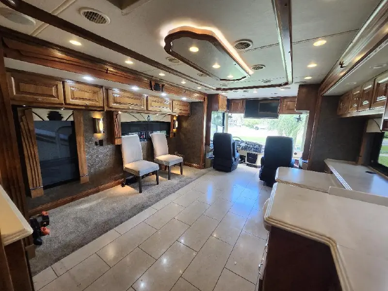 2015 TIFFIN MOTORHOMES PHAETON 40 AH